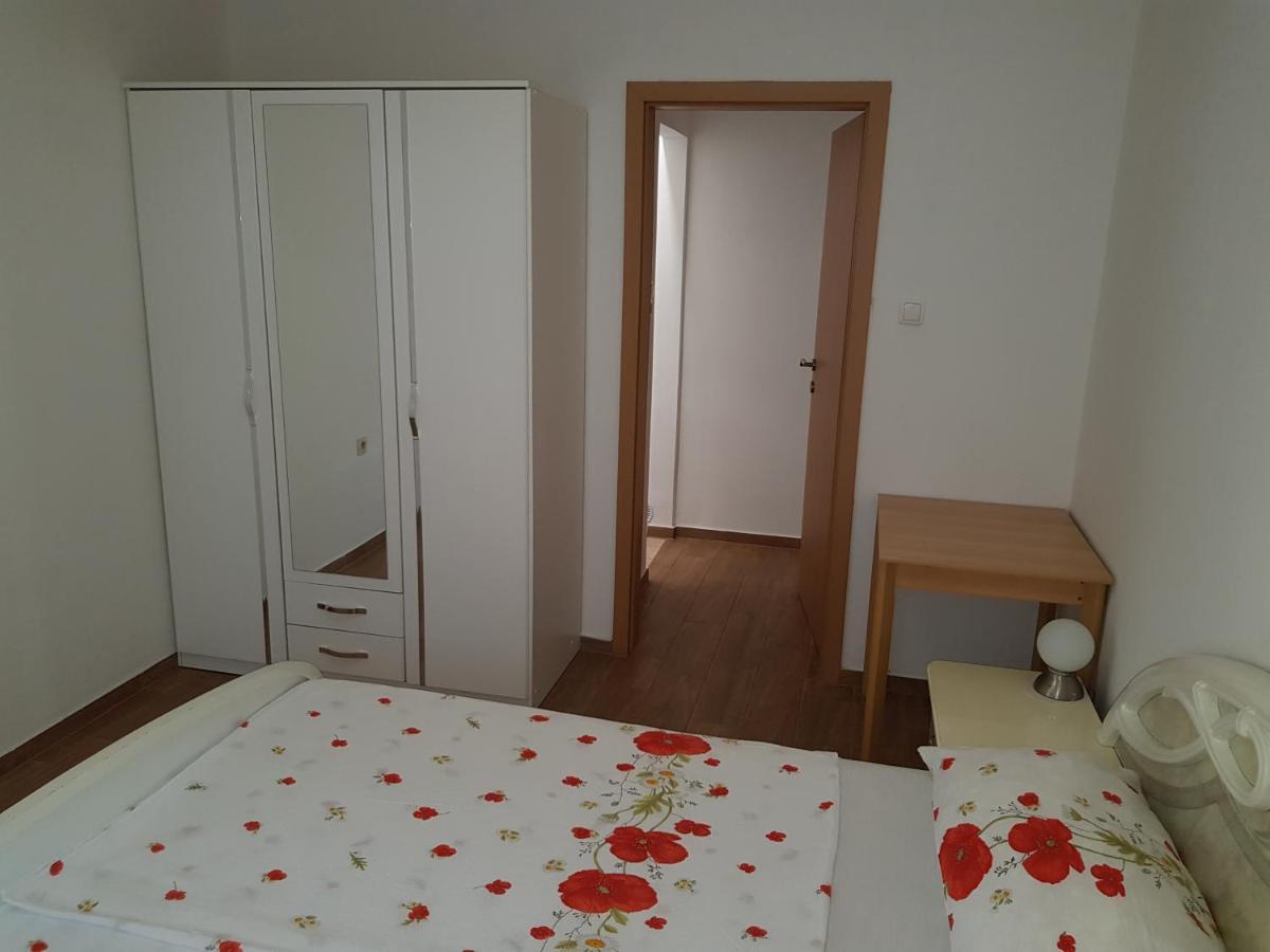 Apartments Vila Tisa Mali Lošinj Esterno foto