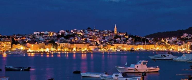 Apartments Vila Tisa Mali Lošinj Esterno foto