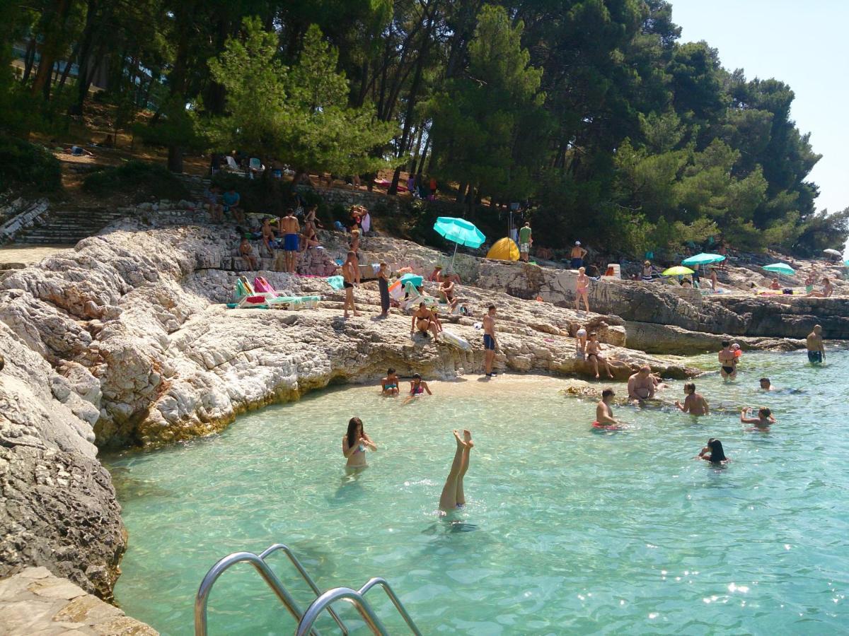 Apartments Vila Tisa Mali Lošinj Esterno foto