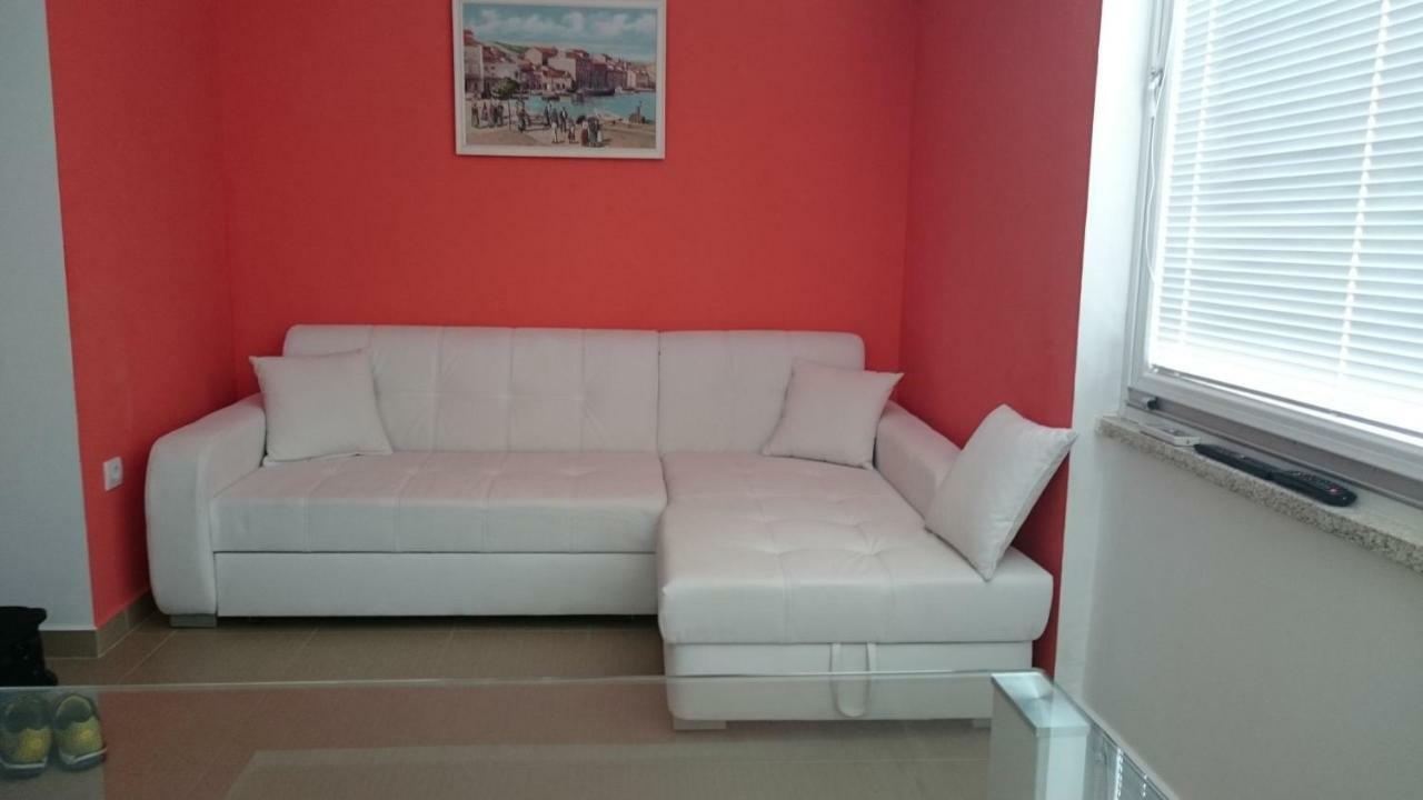 Apartments Vila Tisa Mali Lošinj Esterno foto