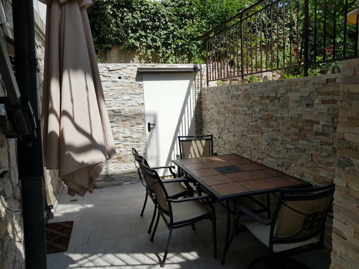 Apartments Vila Tisa Mali Lošinj Esterno foto