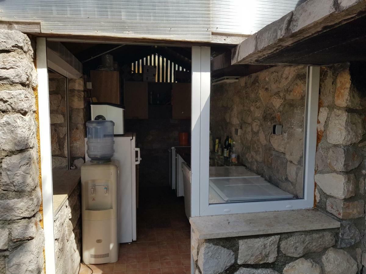 Apartments Vila Tisa Mali Lošinj Esterno foto